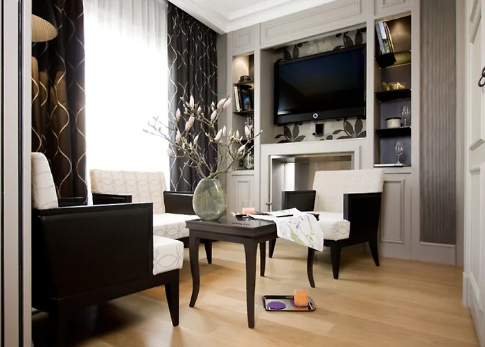 Le Mathurin & 4* Париж