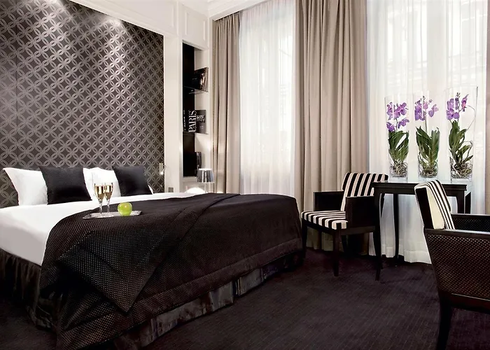 Отель Le Mathurin & 4*