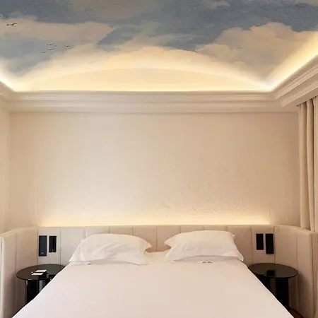 Hotell Le Mathurin Paris