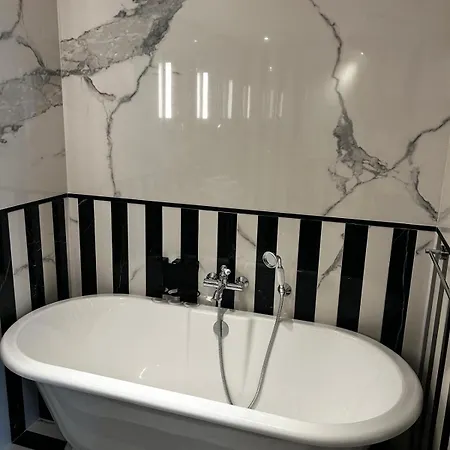 Le Mathurin 4* Párizs