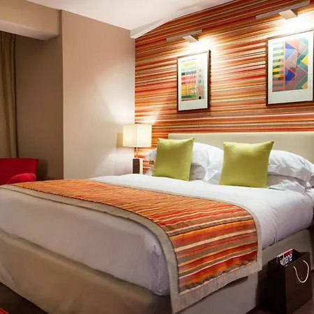 乐马图林酒店及水疗中心 4*