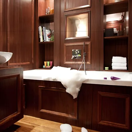 Hotel Le Mathurin Paris